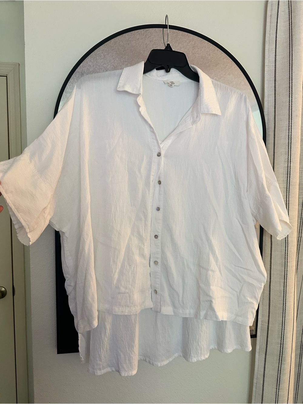 entro White Lightweight Button-Down Relaxed Shirt